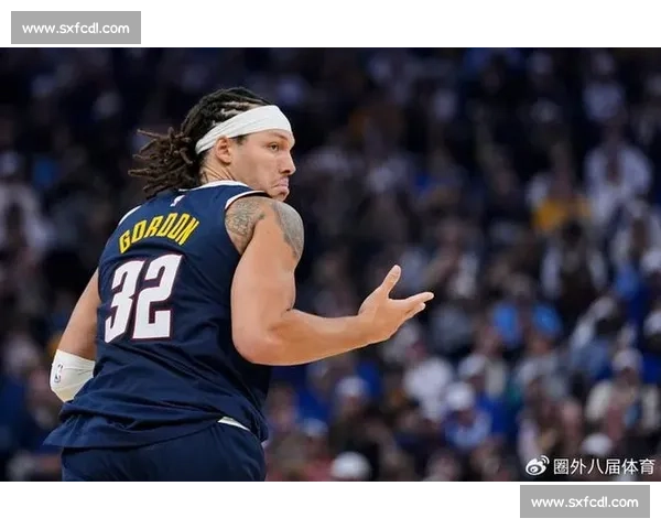 戈登 50 分 + 11 中 10 三分创纪录 空砍惜败勇士